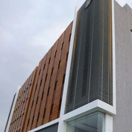 قولدن سكوير طريق الرياض Golden Square Riyadh Road Хамис-Мушайт Экстерьер фото