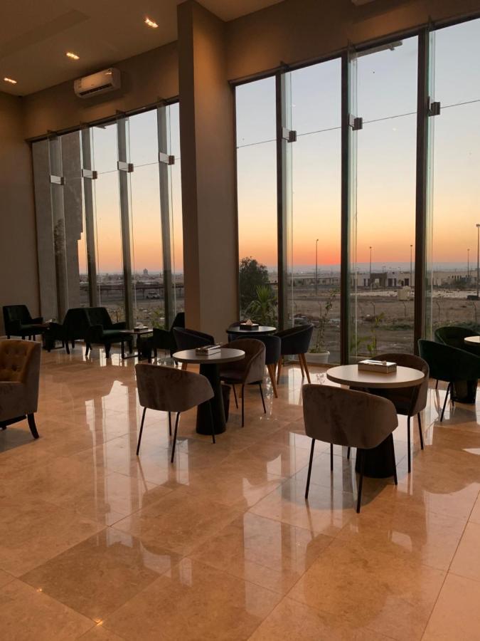 قولدن سكوير طريق الرياض Golden Square Riyadh Road Хамис-Мушайт Экстерьер фото