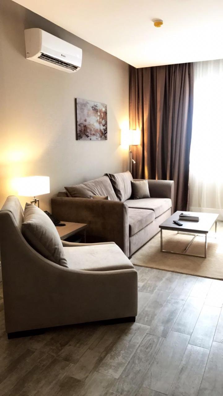 قولدن سكوير طريق الرياض Golden Square Riyadh Road Хамис-Мушайт Экстерьер фото